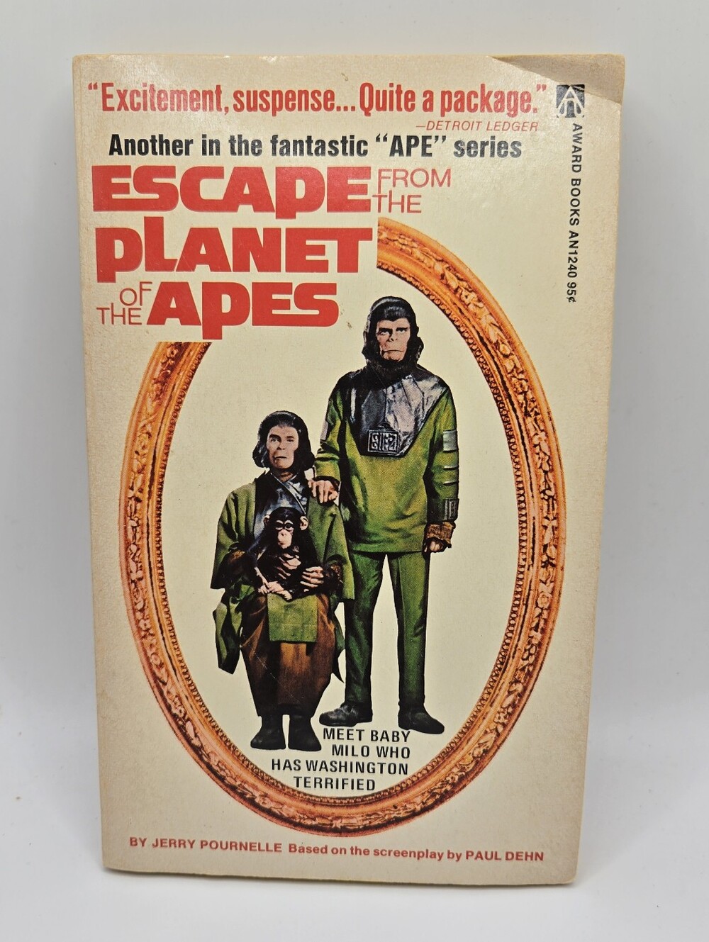 Escape From the Planet of the Apes Jerry Pournell 1973 Award Books Mass Market